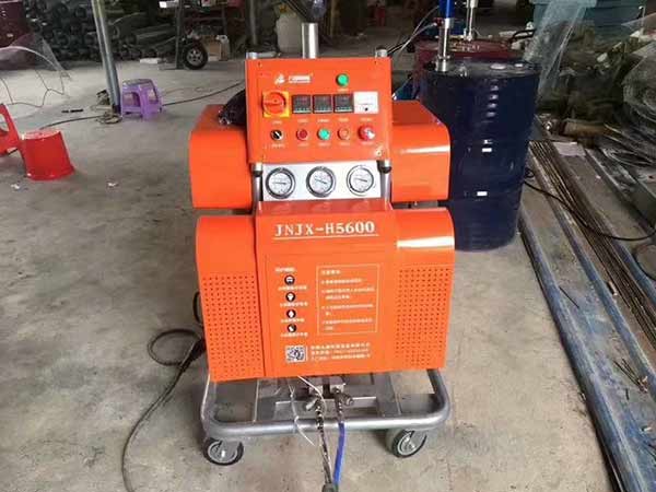 湖北聚脲噴涂機(jī)雕塑防腐選擇液壓H5600型(圖1) 湖北聚脲噴涂機(jī)雕塑防腐選擇液壓H5600型