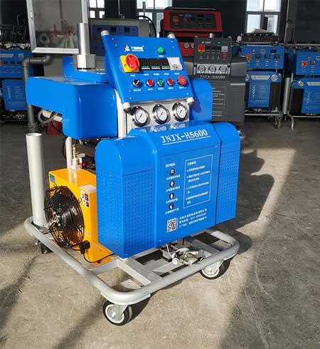 哪里有噴聚脲的施工隊(duì)(圖2) H5600噴聚脲的施工隊(duì)推薦設(shè)備