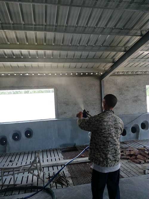 保溫養(yǎng)殖場聚氨酯噴涂材料(圖2) 保溫養(yǎng)殖場聚氨酯噴涂材料案例