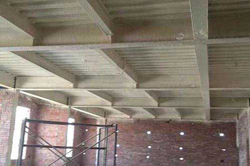 冷庫(kù)保溫發(fā)泡多少錢一立方 聚氨酯噴涂機(jī)(圖3) 冷庫(kù)保溫發(fā)泡施工案例