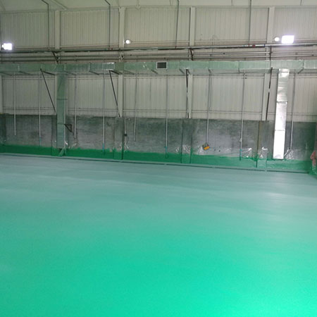 牧原聚脲地坪(圖1) 牧原養(yǎng)殖場(chǎng)豬舍耐磨地面噴涂案例