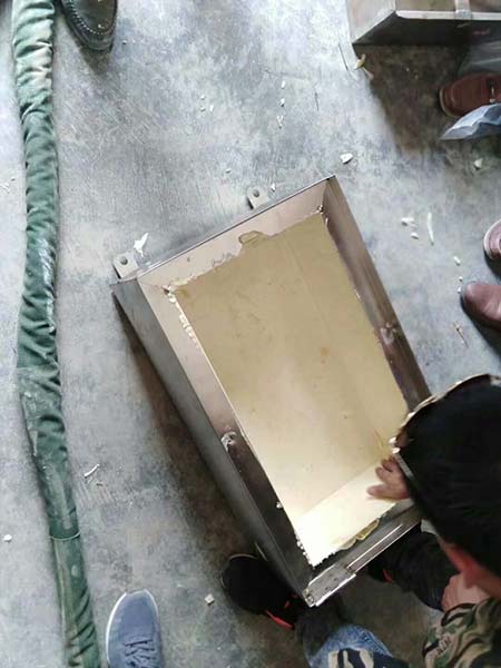 零下60度低溫實(shí)驗(yàn)室保存箱(圖4) 零下60度低溫實(shí)驗(yàn)室保存箱保溫