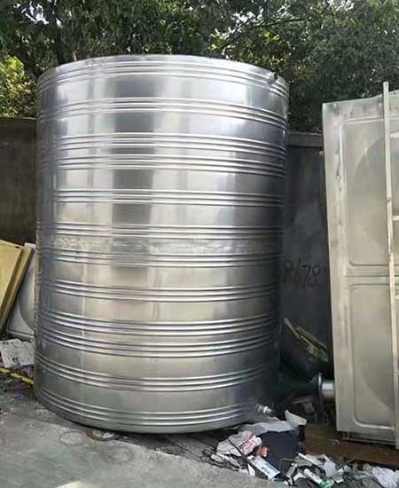 太陽(yáng)能熱水器水箱保溫發(fā)泡層(圖2) 太陽(yáng)能熱水器水箱保溫發(fā)泡層