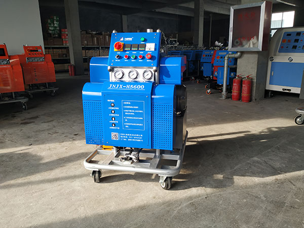 聚脲噴涂機(jī)JNJX-H5600(圖1) 聚脲噴涂機(jī)JNJX-H5600